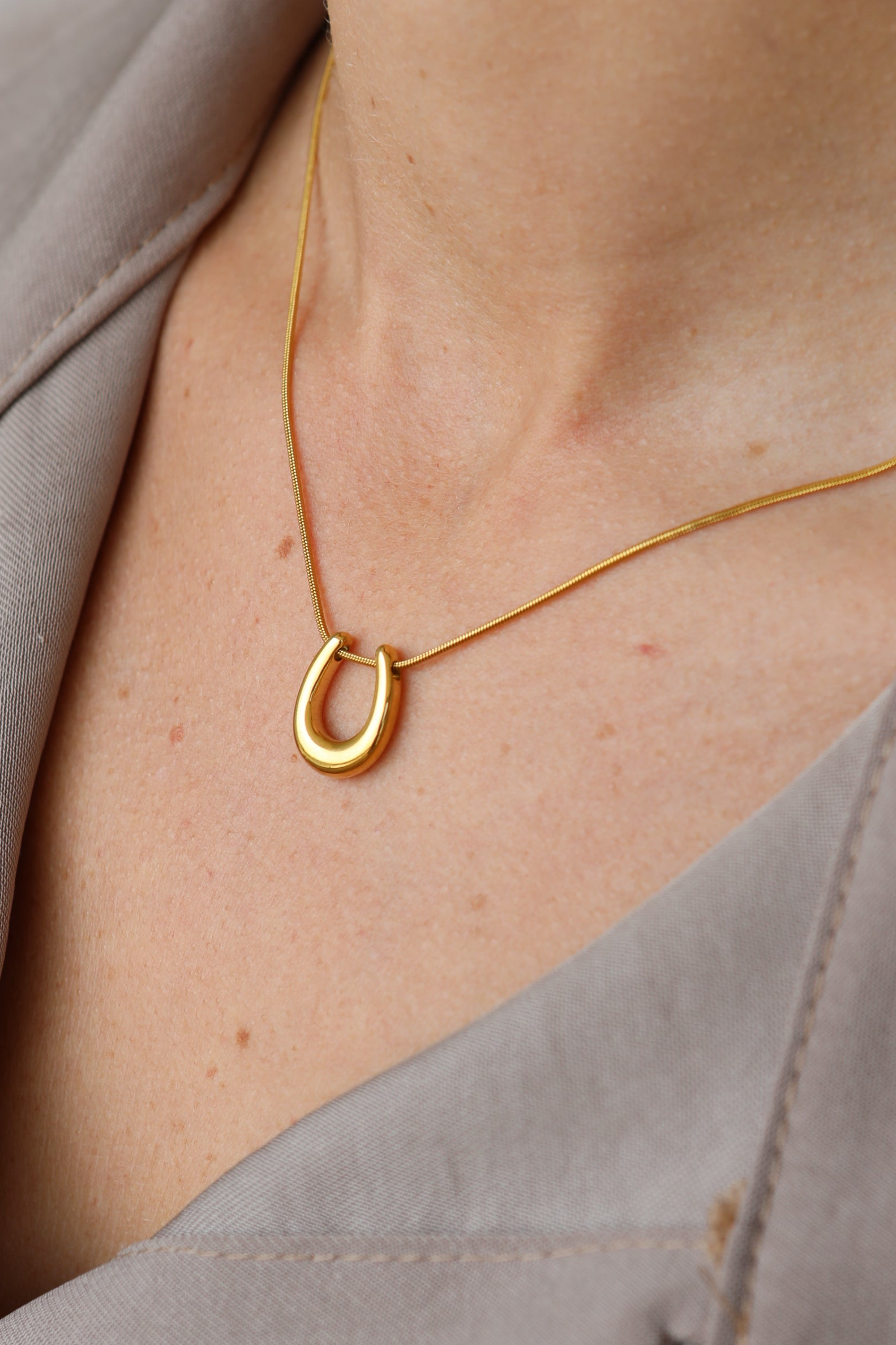 Collana U